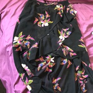Black skirt with floral print